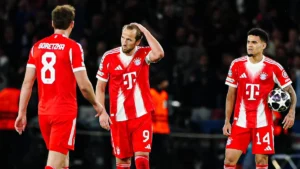 fc-bayern-muenchen-enttaeuscht-enttaeuschung-nach-niederlage-fra-paris-st-germain-vs-fc-bayern-muenc.webp