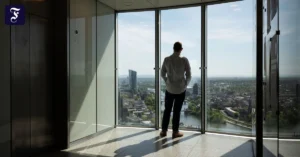in-der-35-etage-jens-budach.webp.webp