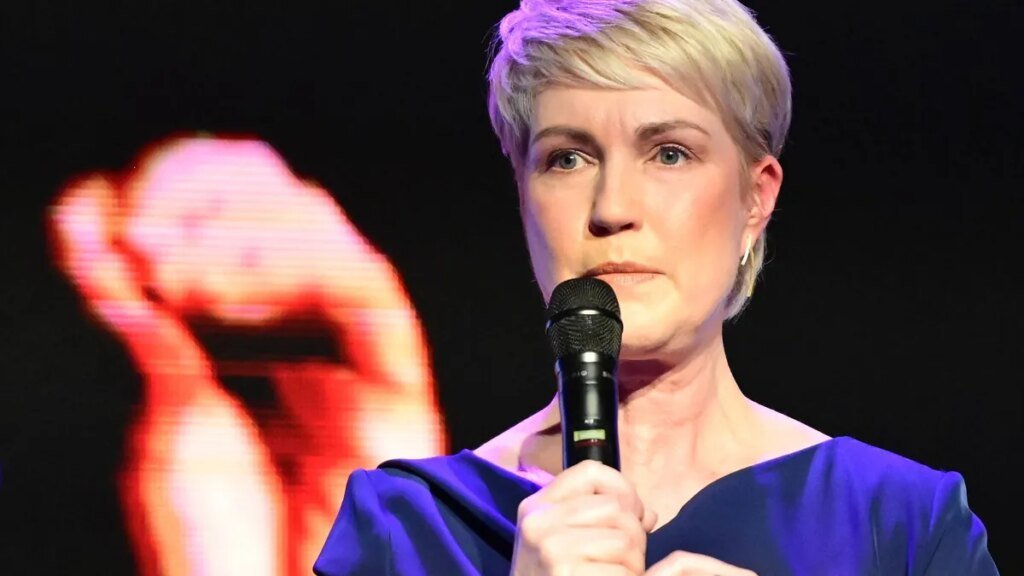 manuela-schwesig-spd-bei-einer-benefizveranstaltung-in-stralsund-archivbild.jpg