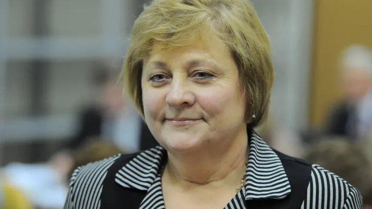 moscow-russia-january-18-2012-svetlana-peunova-one-of-the-leaders-of-the-outlawed-volya-will-movemen.webp