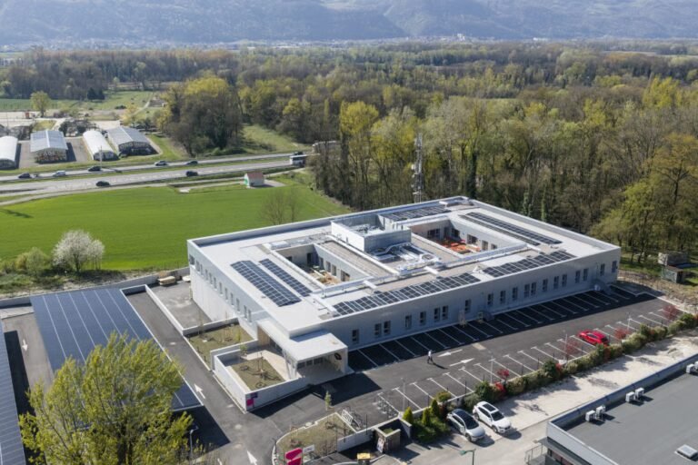 nouveau-site-de-metrologie-de-merck-1777992434_66ecc212c9f969aecc212c9f95eeccv_.jpg