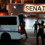 philippinen-senat-polizei-100.jpg