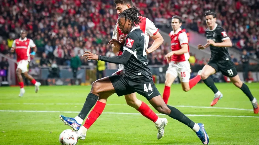 portugal-fussball-europa-league-2025-2026-halbfinale-sporting-braga-vs-sc-freiburg-estadio-municipal.webp