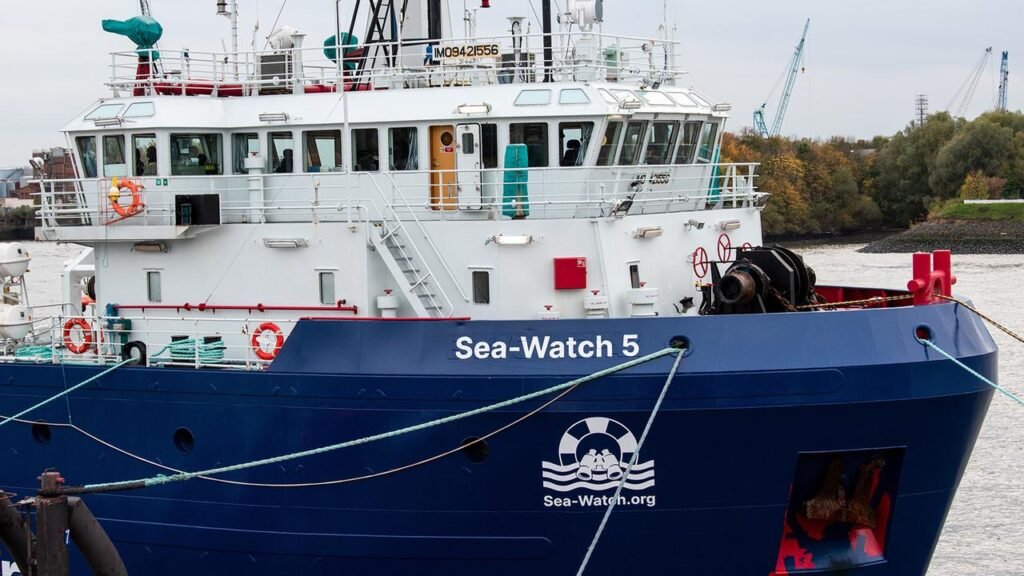sea-watch-228.jpg