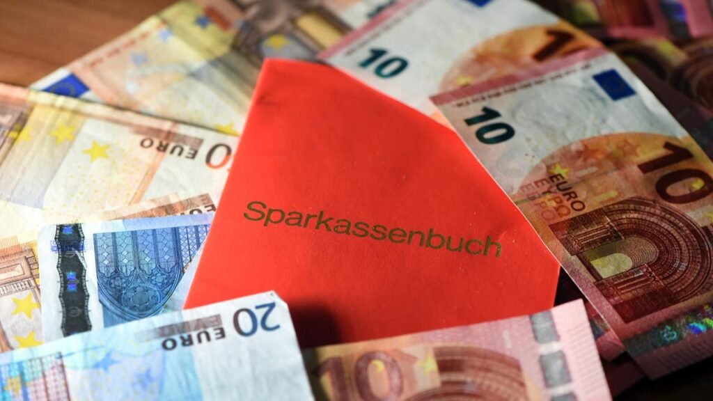 sparbuch-geldscheine-1021280x720.jpeg