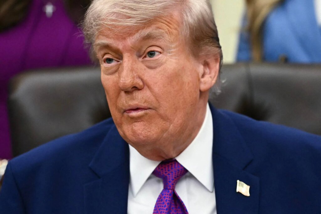 trump_afp_110526.jpeg
