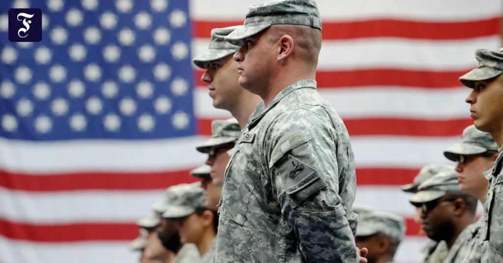 us-soldaten-stehen-in-einer.webp.webp