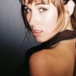 valentina-vapaux.webp.webp