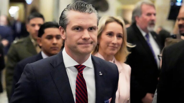 verteidigungsminister-pete-hegseth-l-und-seine-frau-jennifer-rauchet-im-kapitol.jpg