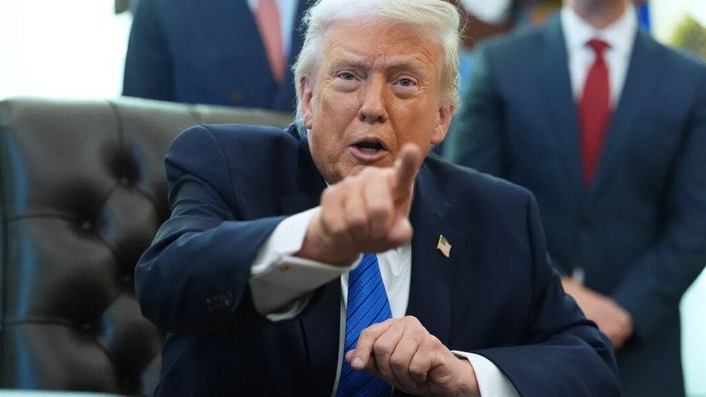 weitere-kriegsschiffe-seien-unterwegs-in-richtung-iran-sagt-us-praesident-donald-trump.jpg