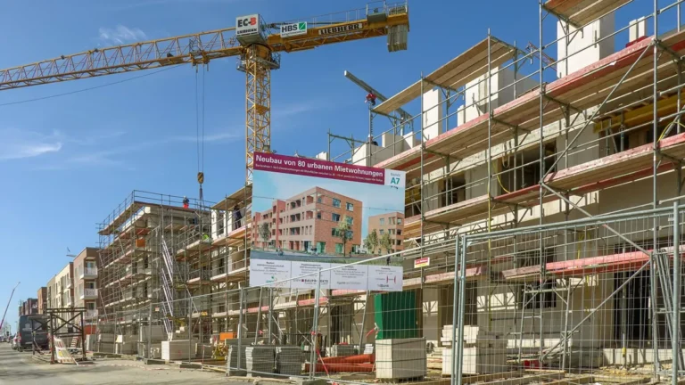 wohnungsbau-im-baugebiet-kronsrode-in-hannover-am-kronsberg-mit-1300-wohneinheiten-hier-am-02-042026.webp
