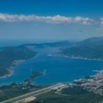 04-panorama-von-tivat-mit-flughafen-fd6914321f1075ec.jpg