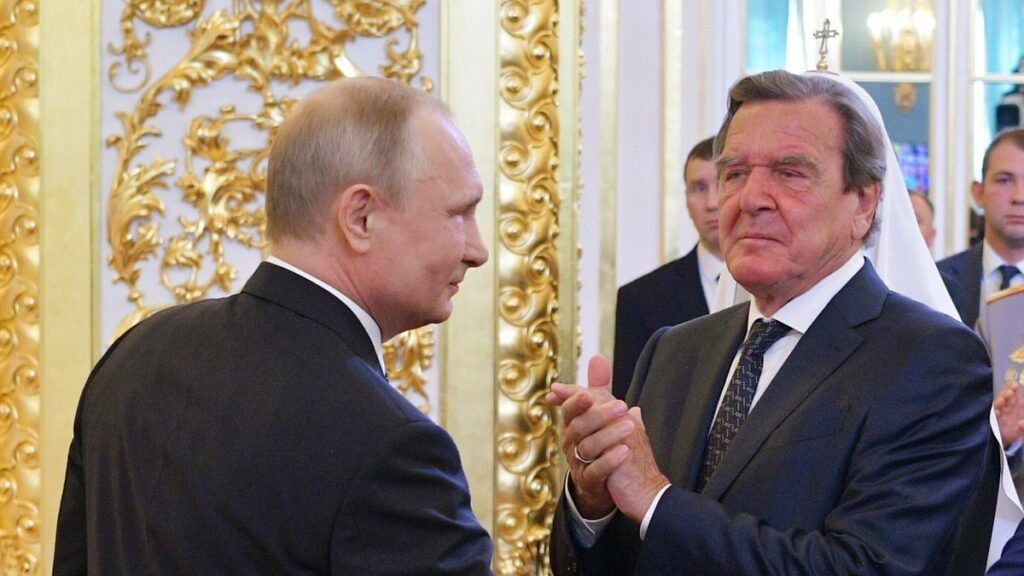 07-05-2018-Russland-Moskau-Wladimir-Putin-l-Praesident-von-Russland-gibt-waehrend-seiner-Amtseinfueh.jpeg