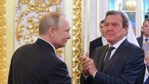 07-05-2018-Russland-Moskau-Wladimir-Putin-l-Praesident-von-Russland-gibt-waehrend-seiner-Amtseinfueh.jpeg