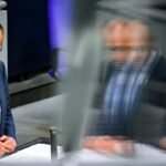 11-merz-im-bundestag-25bee6bcbc8c7881.jpg