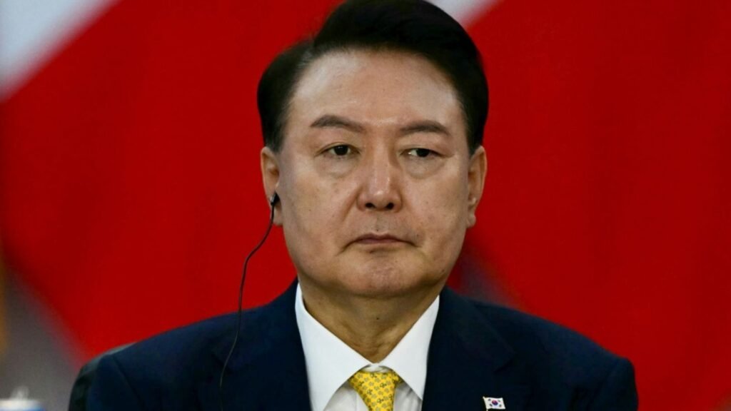 12-suedkoreas-expraesident-yoon-suk-yeol-6f80a45aada2e482.jpg