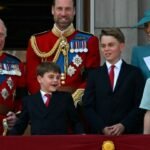 13-koenigliche-familie-auf-dem-balkon-des-buckinghampalasts-1ff7a5de63f21de1.jpg
