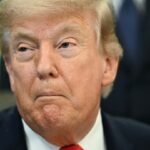 15-trump-im-oval-office-eb865c25810a84a7.jpg