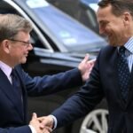 17-minister-wadephul-l-und-sikorski-7e0a563242ff1518.jpg