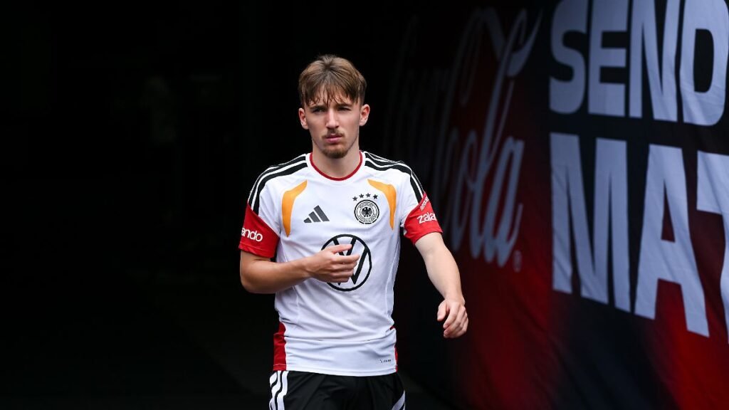 1780709406_Fussball-WM-2026-Vorbereitung-Deutschland-im-Chicago-05-06.jpg