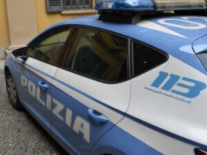 1781000511-polizia-volante.jpg