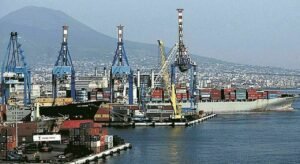 9616637_26214219_7852125_04224007_portonapoli.jpg
