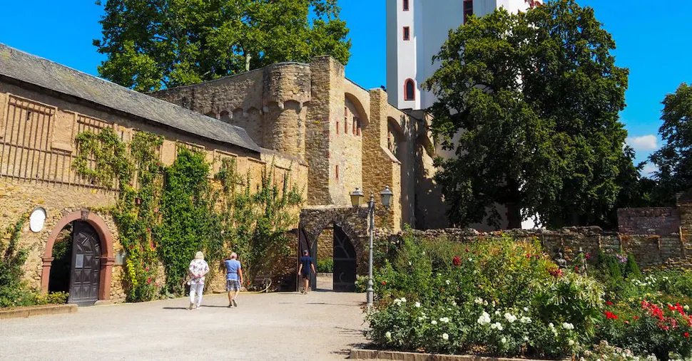 Burg20Sommer2022_3_Stadt20Eltville20am20Rhein-U62426344773hgz-1020x533@IlSole24Ore-Web.jpeg
