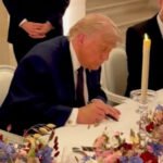 Donald-Trump-firma-accordo-Iran-Versailles-1.jpg