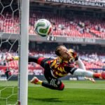 Oliver-Baumann-of-Germany-in-action-GES-Fussball-Freundschaftsspiel-USA-Deutschland-06-06.jpg