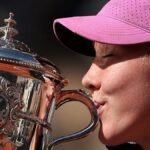 Tennis-French-Open-Roland-Garros-Paris-France-June-6-2026-Russia-s-Mirra-Andreeva-celebrates-with-th.jpeg