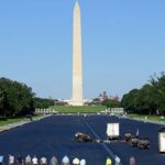 arbeiter-am-pool-des-lincoln-memorials-in-washington-d-c-den-trump-renovieren-liess.jpg