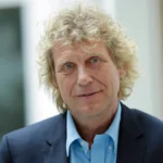 bernd-raffelhueschen-der-professor-fuer-finanzwissenschaft-findet-dass-sich-die-babyboomer-zu-wenig.webp