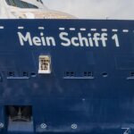 der-bug-der-mein-schiff-1-archivbild-das-schiff-wird-noch-im-juni-in-bremerhaven-erwartet.jpg