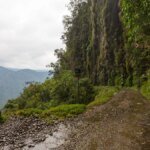 die-yungas-strasse-in-bolivien-sie-wird-auch-strasse-des-todes-genannt.jpg