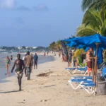 jamaika-am-seven-mile-beach-gut-zehn-kilometer-soll-er-angeblich-lang-sein-der-vielleicht-schoenste.webp