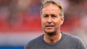 kasper-hjulmand-er-fuehrte-bayer-zwischenzeitlich-auf-den-dritten-tabellenplatz-der-bundesliga.jpg