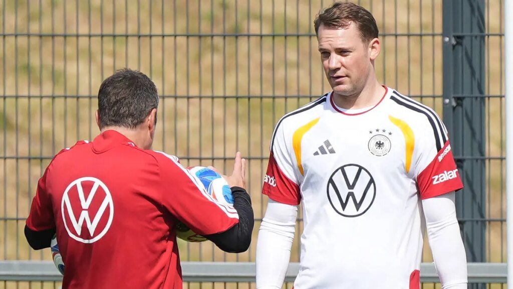 manuel-neuer-im-training-der-nationalkeeper-soll-im-idealfall-am-samstag-auf-dem-platz-stehen.jpg