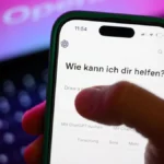 mit-abstand-am-haeufigsten-nutzen-jugendliche-den-ki-chatbot-chatgpt-des-betreibers-openai-illustrat.webp