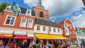 old-town-church-lambertikirche-street-burgstrasse-aurich-niedersachsen-lower-saxony-germany-ostfries.webp