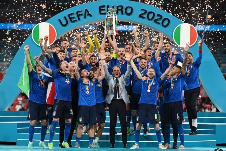1783751512-GettyImages-1328234467.jpg