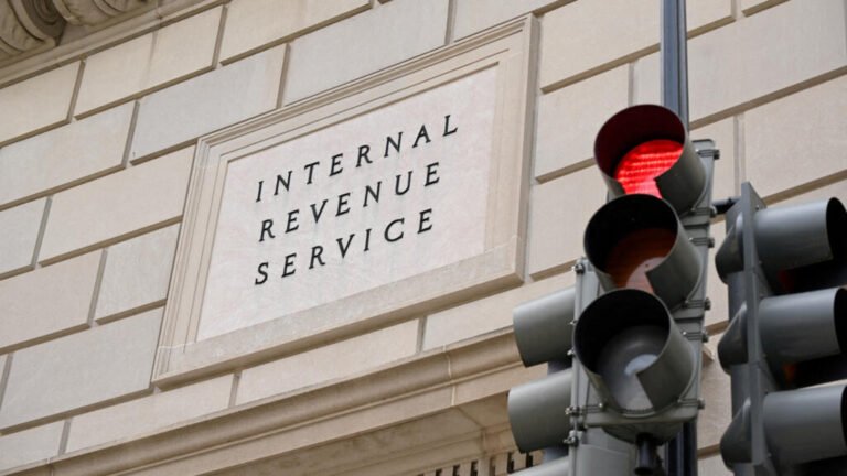 2026-05-18T160701Z-2082097658-RC2RBLAP1Z85-RTRMADP-3-USA-TRUMP-IRS.jpg