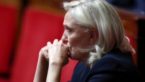 2026-06-30T132248Z-1811719048-RC2D4MA8AB7W-RTRMADP-3-FRANCE-POLITICS.jpg