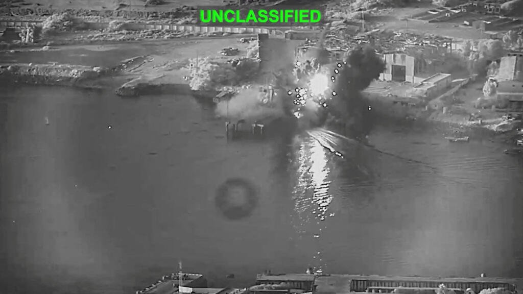 2026-07-13T191949Z-263152874-RC20DMAOGMIR-RTRMADP-3-IRAN-CRISIS-USA-CENTCOM-SEA-DRONES.jpg