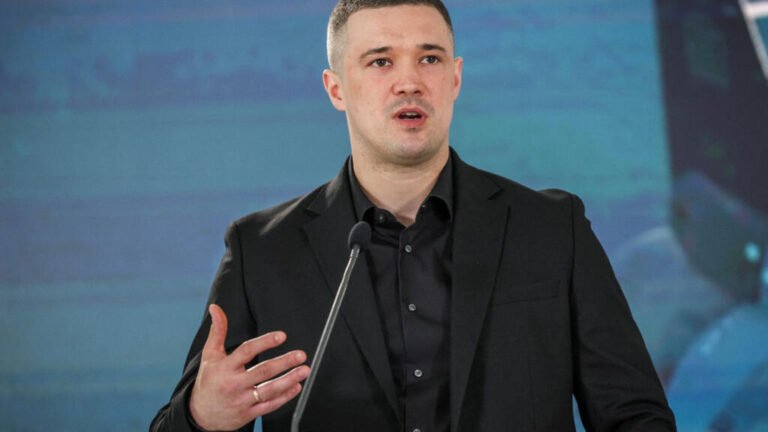 2026-07-15T192242Z-774889553-RC2W4MARBEUJ-RTRMADP-3-UKRAINE-CRISIS-GOVERNMENT-FEDOROV.jpg