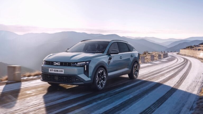 Dacia-Striker-Hybrid-155-17.jpg