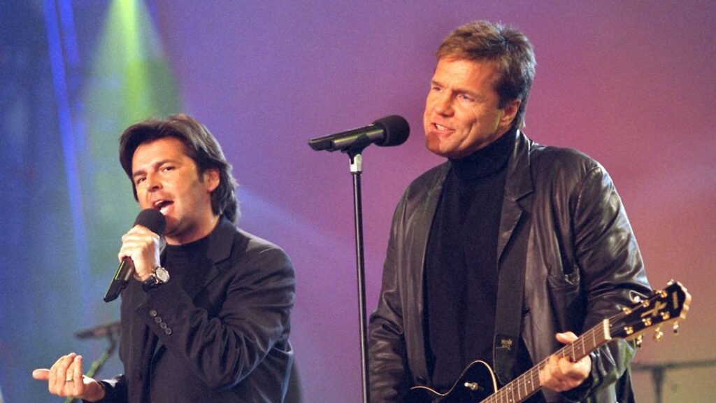 Das-Popduo-Modern-Talking-Thomas-Anders-und-Dieter-Bohlen-r-tritt-am-2-3-2001-im-Rahmenprogramm-der.jpeg
