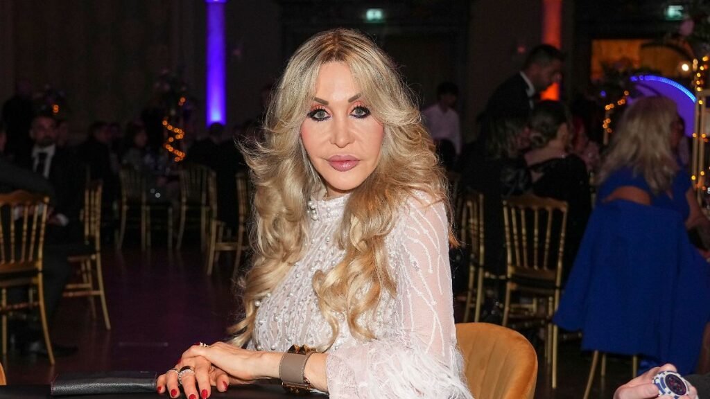 Dolly-Buster-am-Pokertisch-bei-der-Promi-Charity-Poker-Night-2025-in-Wuppertal-31-05.jpg