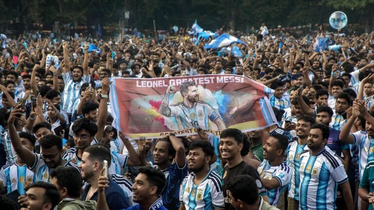 July-4-2026-Dhaka-Dhaka-Bangladesh-People-are-cheering-for-Argentina-as-they-watch-the-Argentina-vs.jpeg