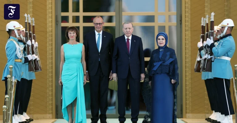 erdogan-empfaengt-merz-und.webp.webp