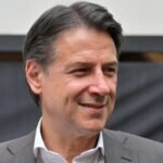 giuseppeconte_mezzosorriso_ipa_fg.jpeg